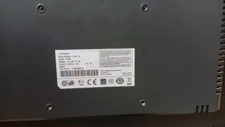 Monitor LCD Plata y Negro