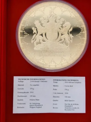 Medalla 90 Aniversario Isabel II - 2016