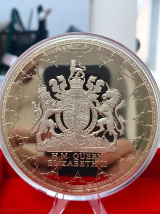 Medalla 90 Aniversario Isabel II - 2016