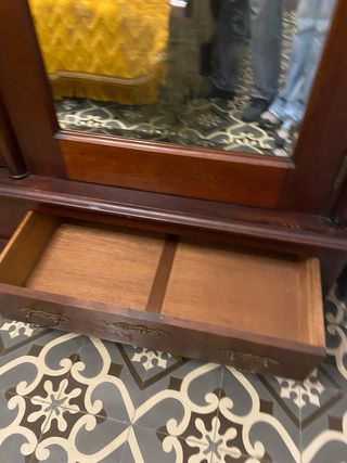 Armario antiguo madera cerezo con espejos