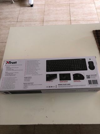 Teclado y ratón inalámbrico Trust Ziva