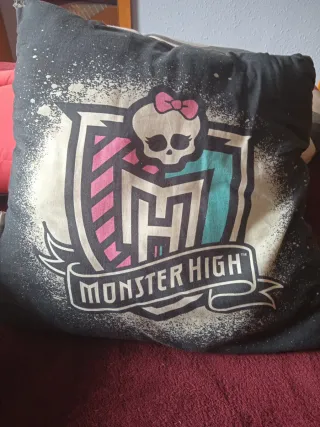 Cojín Monster High Draculaura