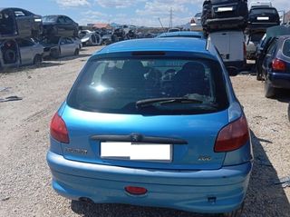 Peugeot 451868 puerta delantera 206 berlina xr