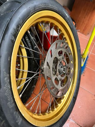 Ruedas Supermotard Beta RRT Doradas