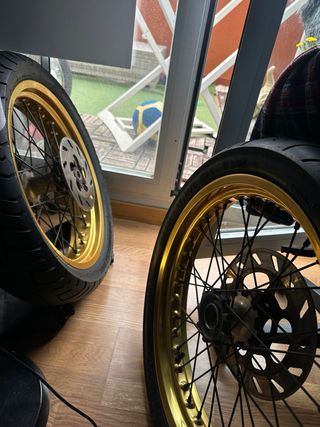 Ruedas Supermotard Beta RRT Doradas