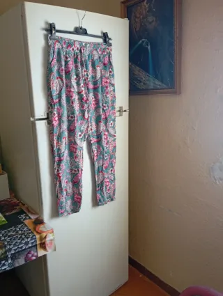 Pantalones estampados florales