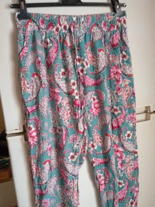 Pantalones estampados florales