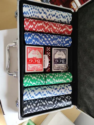 Maletín de póker completo