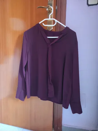 Camisa morada manga larga