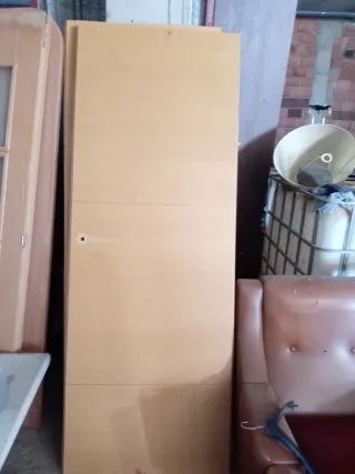 Puerta maciza madera clara