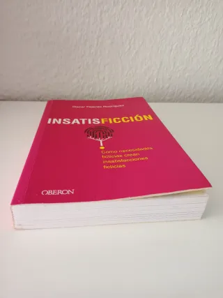 Libro firmado INSATISFICCIÓN