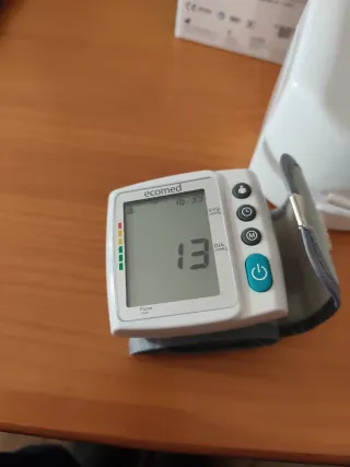 Tensiómetro de muñeca Medisana BW-20E