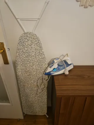 Plancha y tabla de planchar