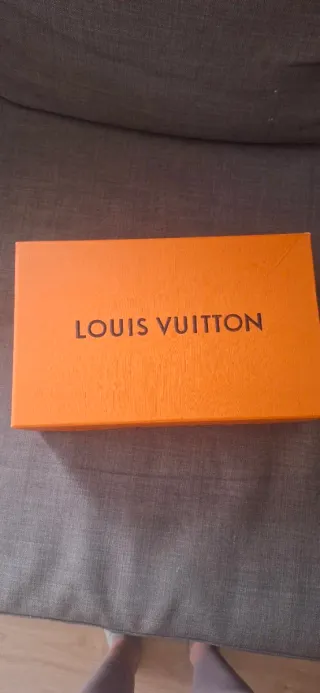 Sandalias Louis Vuitton Beige y Doradas