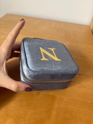 Joyero terciopelo azul con inicial N