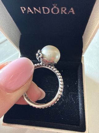 Anillo Pandora Perla y Plata