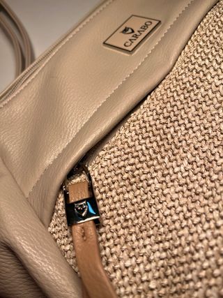 Bolsos y Ropa para Tiendas