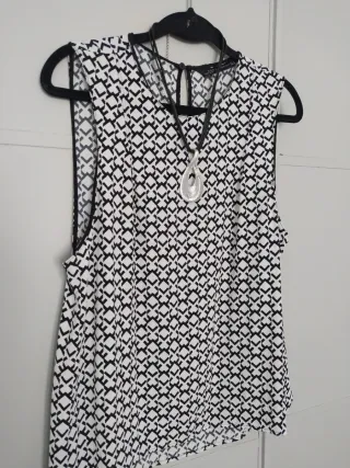 Top de verano Zara Talla S Estampado Geométrico