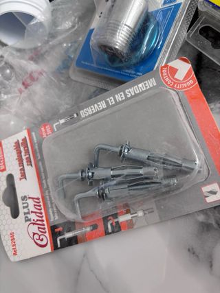 Kit herramientas fontanería y fijación