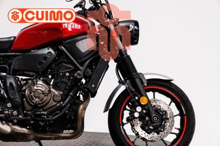 YAMAHA XSR 700