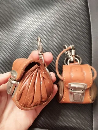 2 Monederos Cuero Artesanía Oso