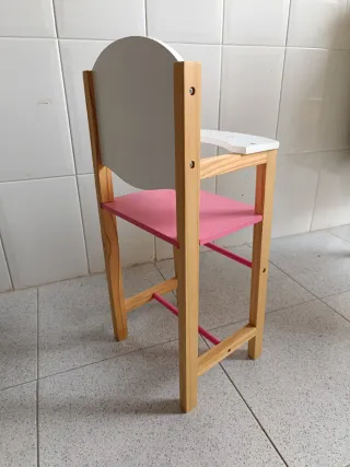 Trona de madera para muñecos