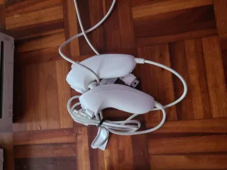 Consola Wii + Volante y Accesorios