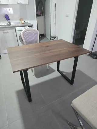 Mesa de comedor madera y metal