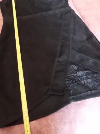 Tubino nero con pizzo