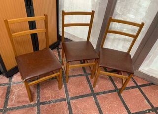 Mesa de comedor de madera