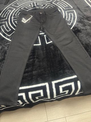 Pantalón Diesel Negro Talla 28