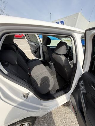 Volkswagen Golf 2010