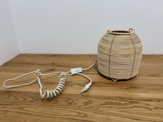 Lámpara de mesa Zara Home