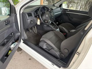 Volkswagen Golf 2004