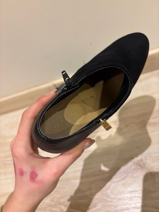 Botines de tacón negros