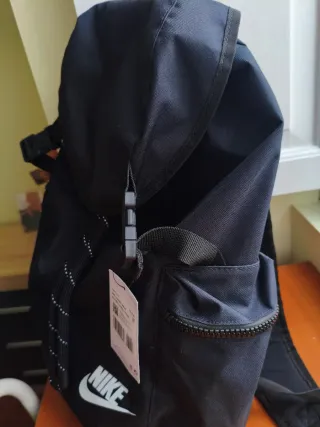 Mochila Nike Negra 24 Litros