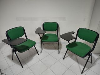 Sedia Castelli Vertebra impilabile e con ribaltina