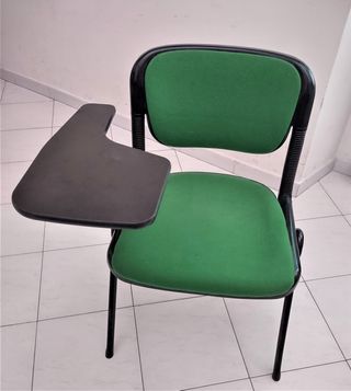 Sedia Castelli Vertebra impilabile e con ribaltina