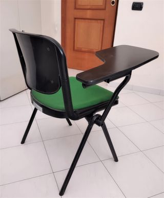 Sedia Castelli Vertebra impilabile e con ribaltina