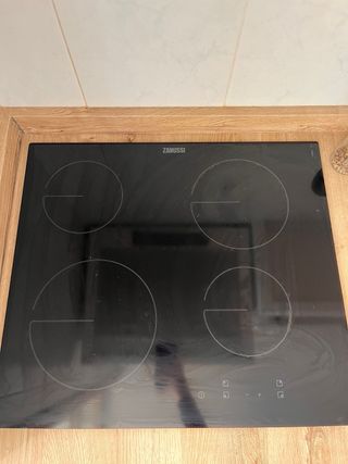 Placa Vitrocerâmica Zanussi 4 Zonas Nueva