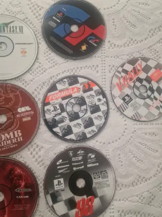 7 Juegos PS1: Final Fantasy VII, Tomb Raider II, R