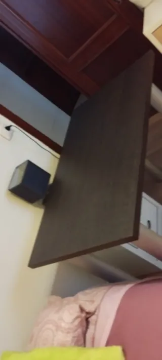 Mesa escritorio tablero wengué patas aluminio