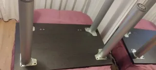 Mesa escritorio tablero wengué patas aluminio