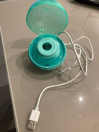 Sterilizzatore portatile per ciucci marca Suavinex