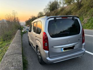 Opel Combo 2024 Camperizada en garantia