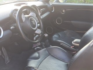 MINI Cabrio 2010