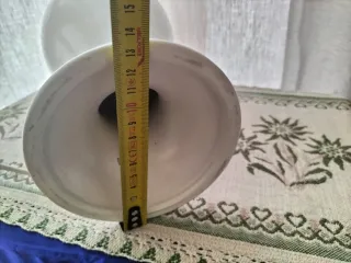 Lampada in porcellana bianca