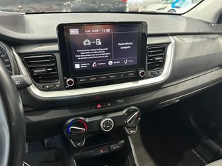 Kia Stonic 1.0 T-GDI 100CV MHEV IMT CONCEPT SUV
