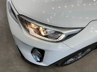 Kia Stonic 1.0 T-GDI 100CV MHEV IMT CONCEPT SUV