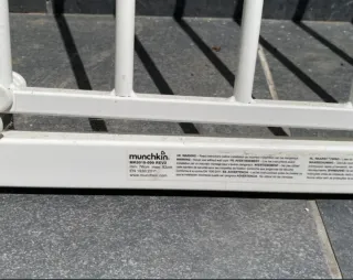 Valla seguridad bebé Munchkin